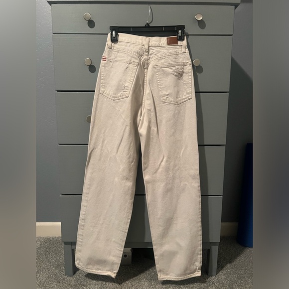 BDG URBAN OUTFITTERS- High rise cream jeans - Picture 2 of 3